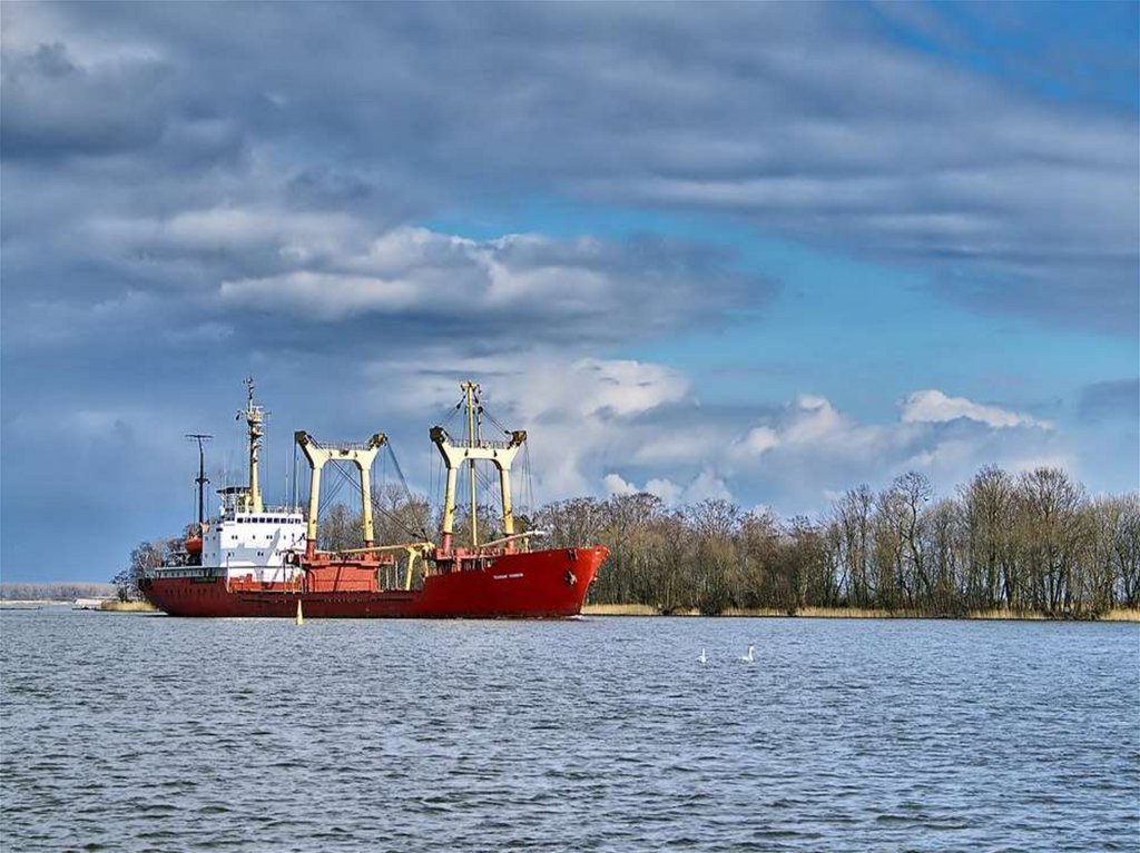 Канал море. Светлый Калининградская область морской канал. Калининградский морской канал. Калининградский канал город светлый. Калининградский морской канал фото.