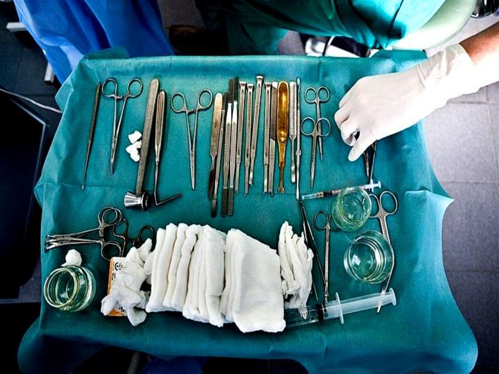 Какие предметы медицины. Инструменты для операции. Хирургические инструменты. Инструменты хирурга. Хирургические инструменты на операции.